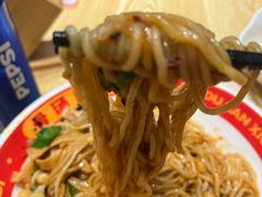 -魔都三兄弟酸辣粉·蘸卤炸串(虹桥万科店)