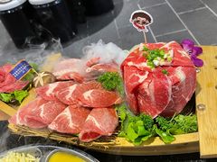 -GOGIYA·咕叽吖韩国传统烤肉店(东方新天地店)