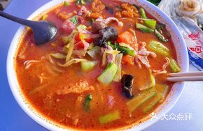 Pig Skin Noodles with Pork and Tomato