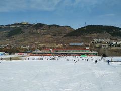 -济南卧虎山滑雪场