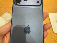 -Apple零售店(华贸购物中心店)