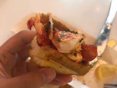 缅因州龙虾卷-Pinchy's Lobster & Champagne Bar