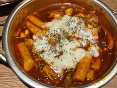 锅炒芝士年糕-富乐满韩国正宗炸鸡韩国料理(虹泉路店)