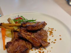 炭烤新西兰羊排配烤时蔬-93Club·法餐厅