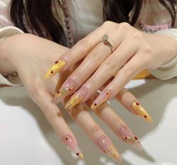 -i.f美甲美睫