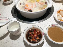 -三人行骨头王火锅(长寿店)
