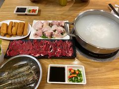 鲜牛展-吉友粥底火锅(方斜路店)