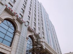 -锦龙国际酒店(天津奥体中心华苑地铁站店)