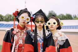 -红馆妆造(中央大街店)