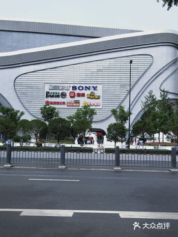 人少、舒适，快捷，不到一个小时就到阿房宫南站