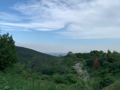 -鬼笑石后山停车场