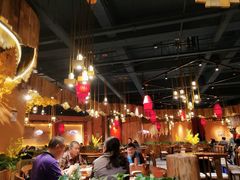 大堂-老滇山寨•云南特色菜•地方菜•民族风情歌舞表演(金碧店)