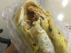 -正宗杂粮煎饼香软鸡蛋饼