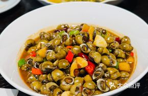 Spicy Stir-Fried Stream Snails