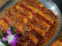 -明洞阿姨·韩式酱蟹烤肉·创意料理(三元桥店)