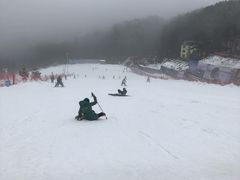 -大别山南武当滑雪场