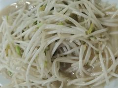 清炒绿豆芽-水根饭店