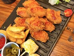 辣上瘾炸鸡翅套餐-I HOLIC艾豪丽披萨(KKone店)