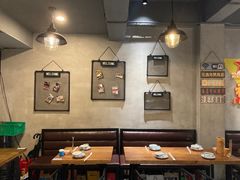 大堂-记忆串城·东北烧烤·小龙虾·大型团建(南油店)
