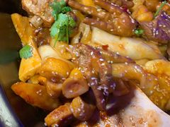 -徐记小怪兽肉蟹煲店(哈西万达金街店)