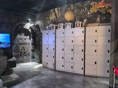 -暴风岛沉浸式体验馆(百联世纪店)