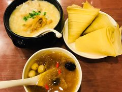 -皇城坝小吃(科华成都王府井购物中心店)