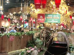 大堂-老滇山寨•云南特色菜•地方菜•民族风情歌舞表演(金碧店)