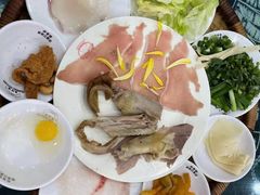 -桥香园云南过桥米线(金马碧鸡店)