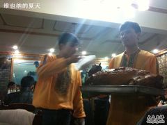 -维吾尔餐厅(宜山路店)