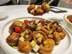 头抽干烧鲜白蘑-北京厨房(西安SKP店)