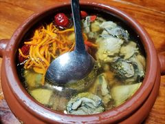 滴水不加汽锅鸡-云隐小厨·传统大理美食(复兴路店)