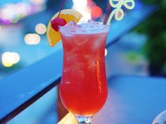 -Le Moon Rooftop Bar
