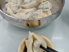 荠菜鲜肉馄饨-食惠里小笼包面馆(越秀店)