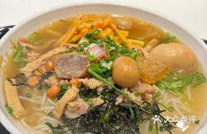 Family Feast Fresh-Pressed Rice Noodles