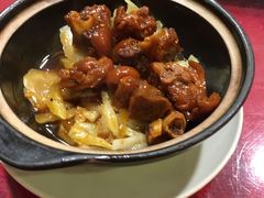 酸菜焖猪蹄-沙田鸽王(解放路店)