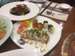 -青瓦餐厅·生鱼片·韩园烤肉(西塔店)