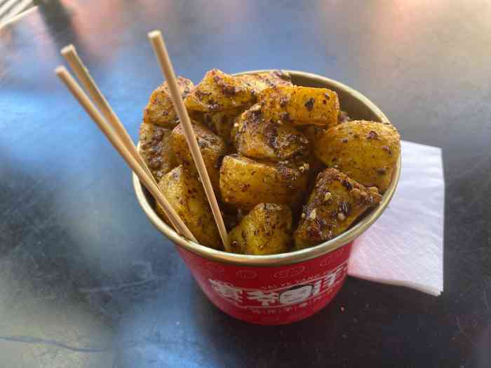 赛爷洋芋(文明街店)-"逛街逛累了,还没到饭点,正好看见朋友前几.