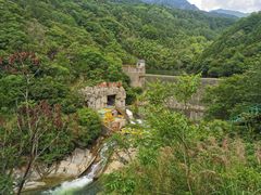 -罗田大别山峡谷漂流