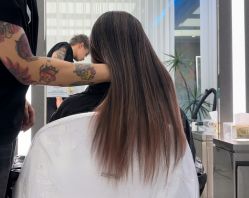 -PE SALON