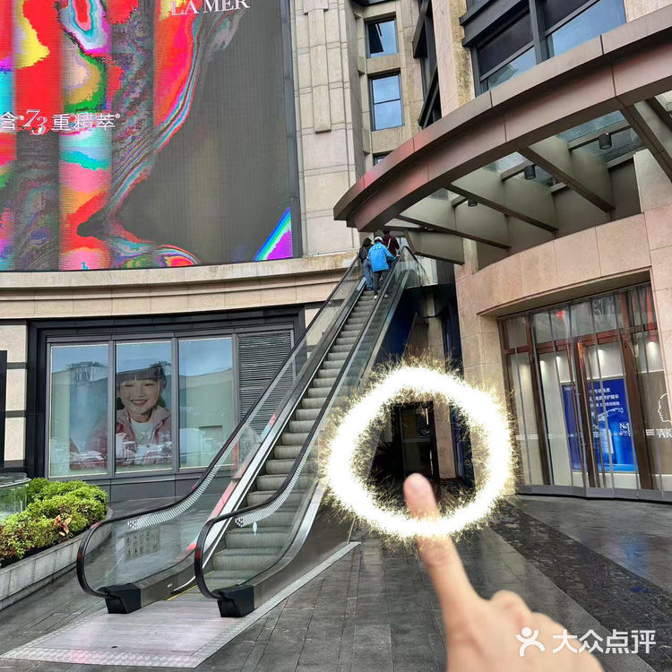 杭州西湖边！一周来了3次真不夸张！