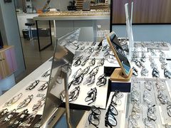 -瑞司视光眼镜·蔡司战略合作眼镜店(新街口店)