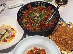 -皇冠明珠鱼翅楼(水上公园店)