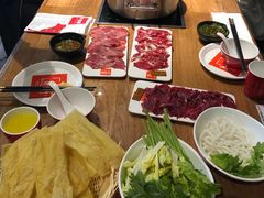 -牛很鲜潮汕牛肉火锅(朝晖路店)