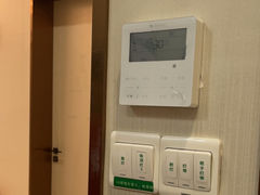 -登特口腔医院(鼓楼东街口店)