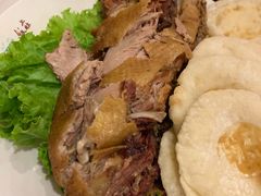 精品香酥鸭-晋阳饭庄(虎坊桥店)