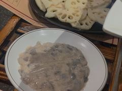 自制鲜虾滑-乡土黄·鲜牛肉火锅·小龙虾(兴业街店)
