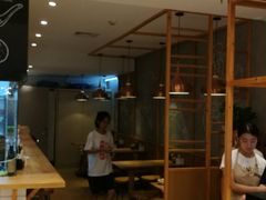 门面-凤起龙游老面包子(凯德晶品店)
