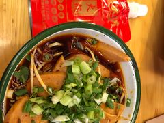 -拈签一笑黄牛肉辣卤串串