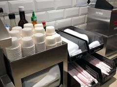 -The Habit Burger Grill 哈比特汉堡(爱琴海店)