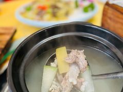 冬瓜薏米老鸭汤-东方之猪四更烤乳猪(金垦总店)